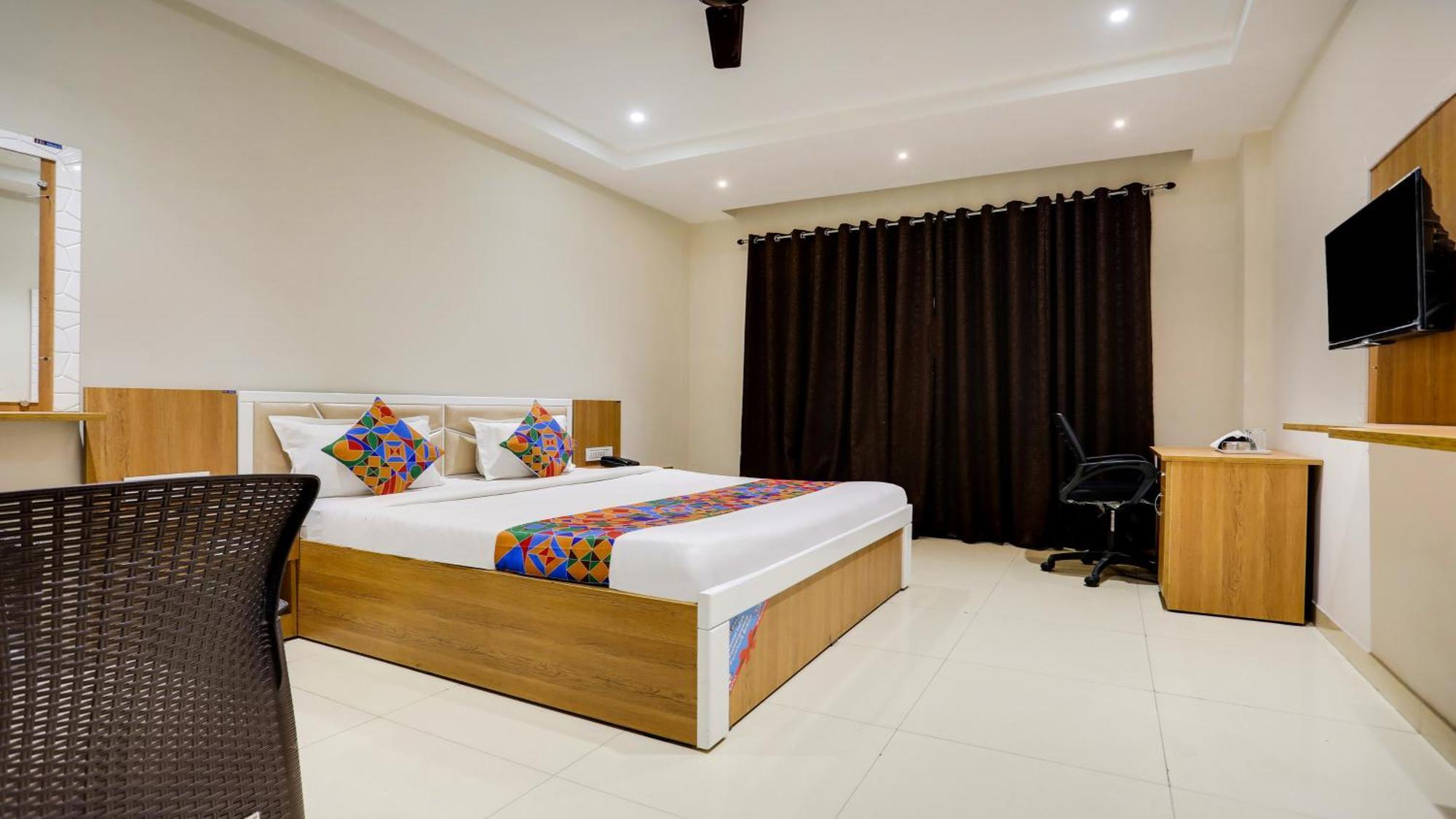 Fabhotel Mansarovar Inn Райпур Экстерьер фото